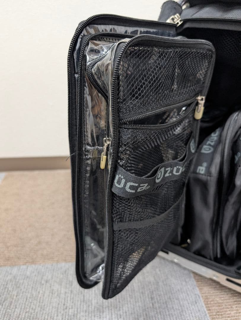 い*ー様 【美品】ZÜCA 座れるキャリーバッグ