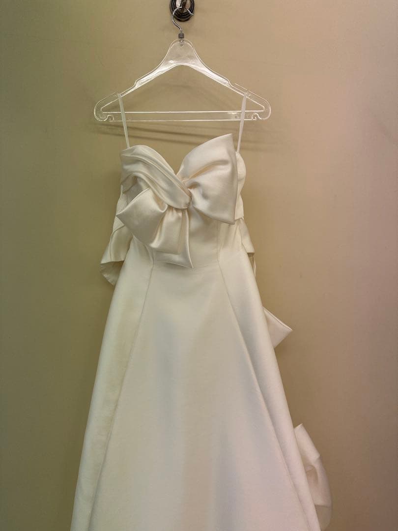 ウェディングドレス ストラップレス サテン