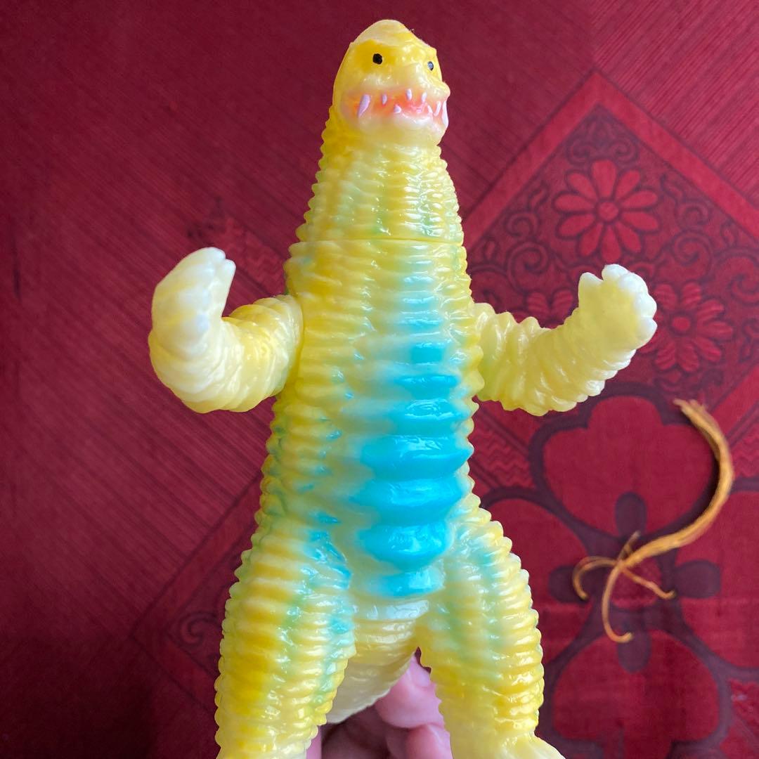 ヤモマーク　レッドキング