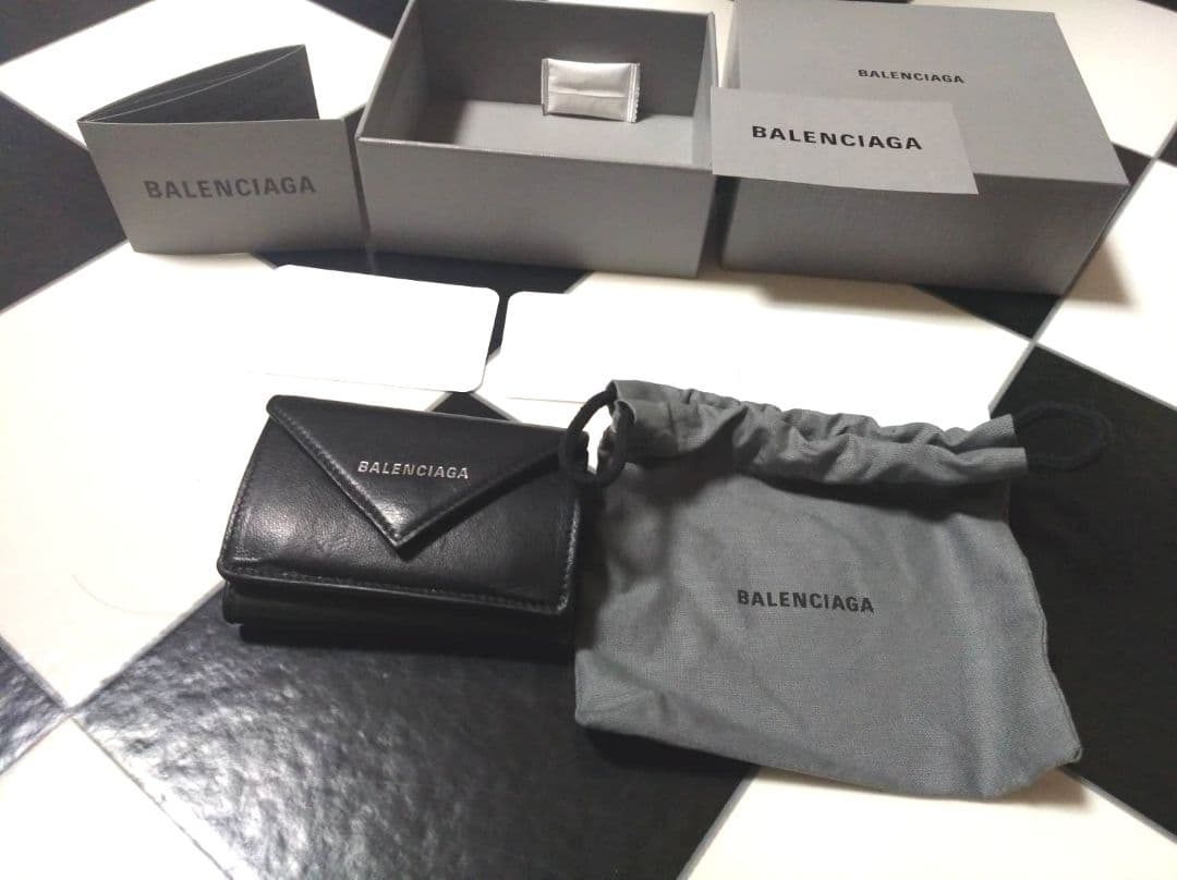 BALENCIAGA バレンシアガ ペーパー三つ折り財布 Black