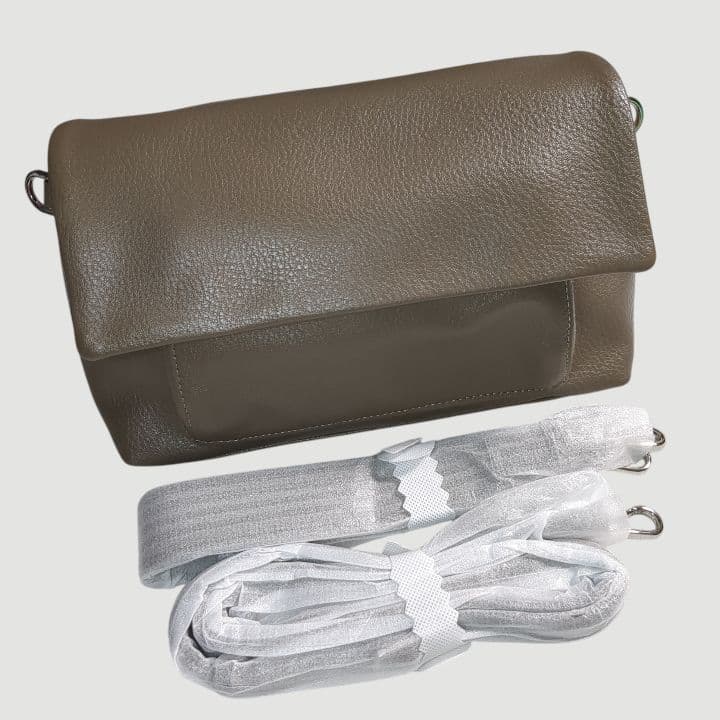 未使用品 nouer ヌエール ボトムエンボスロゴバッグ ショルダーバッグ