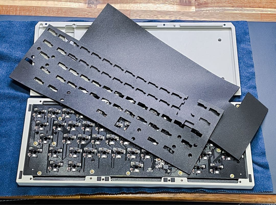 Keychron Q60 QMK ベアボーン メカニカル キーボード HHKB