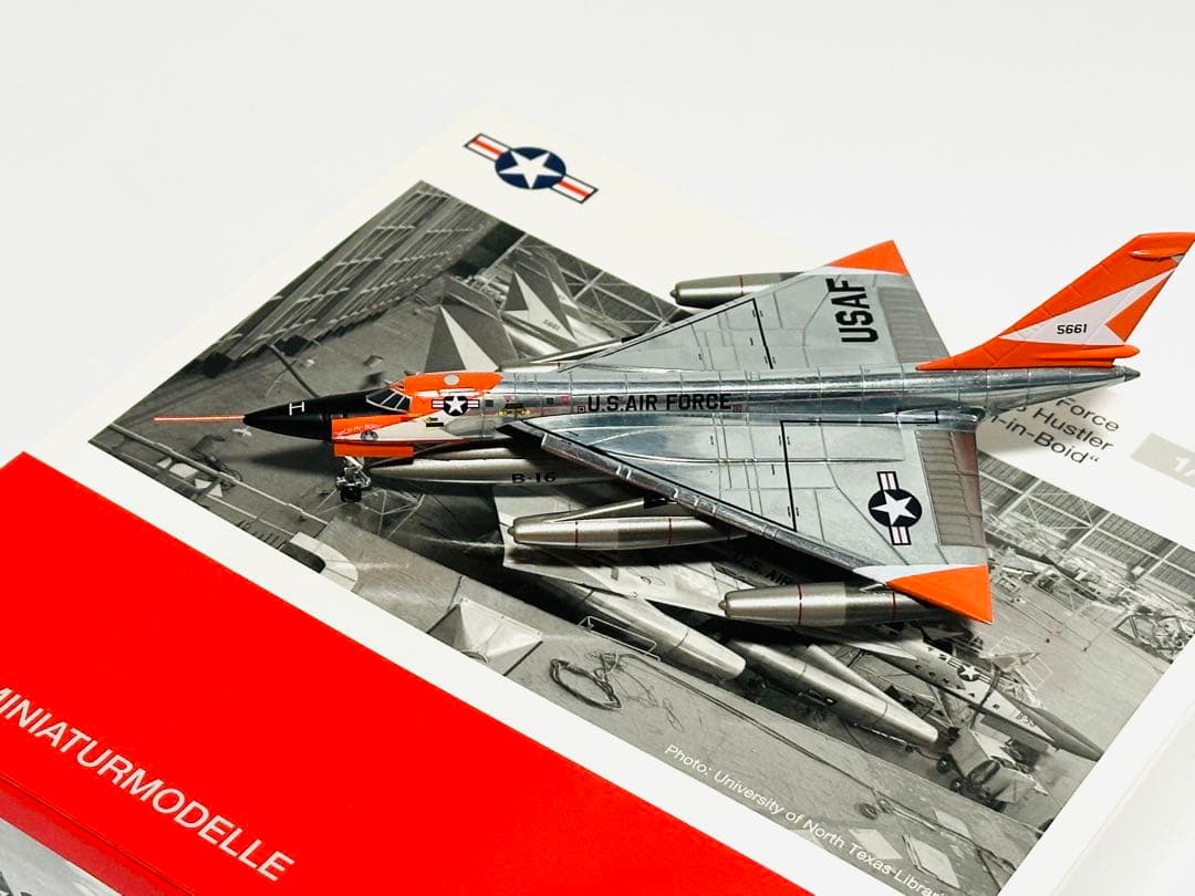 航空機・ヘリコプター HERPA 1/200 Convair XB-58 Hustler