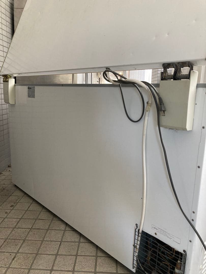 Ⓜ*️様 【中古】サンヨー 冷凍 ストッカー SCR-R551G冷凍庫 アイス