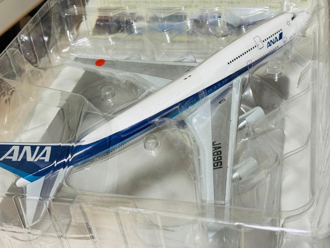 【大 】ANA 1/200 BOEING 747-400D JA8961