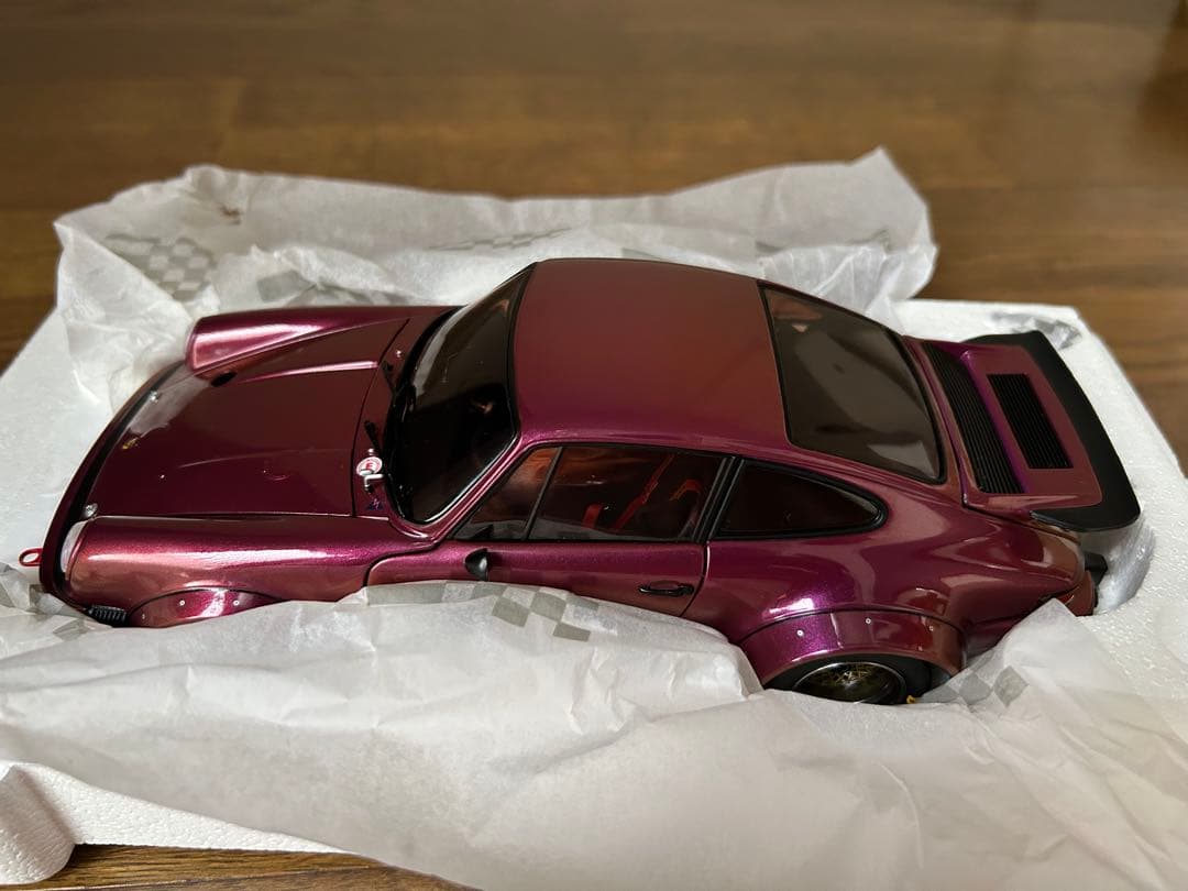 EXOTO 1/18 ポルシェ934 In Standox 未使用品