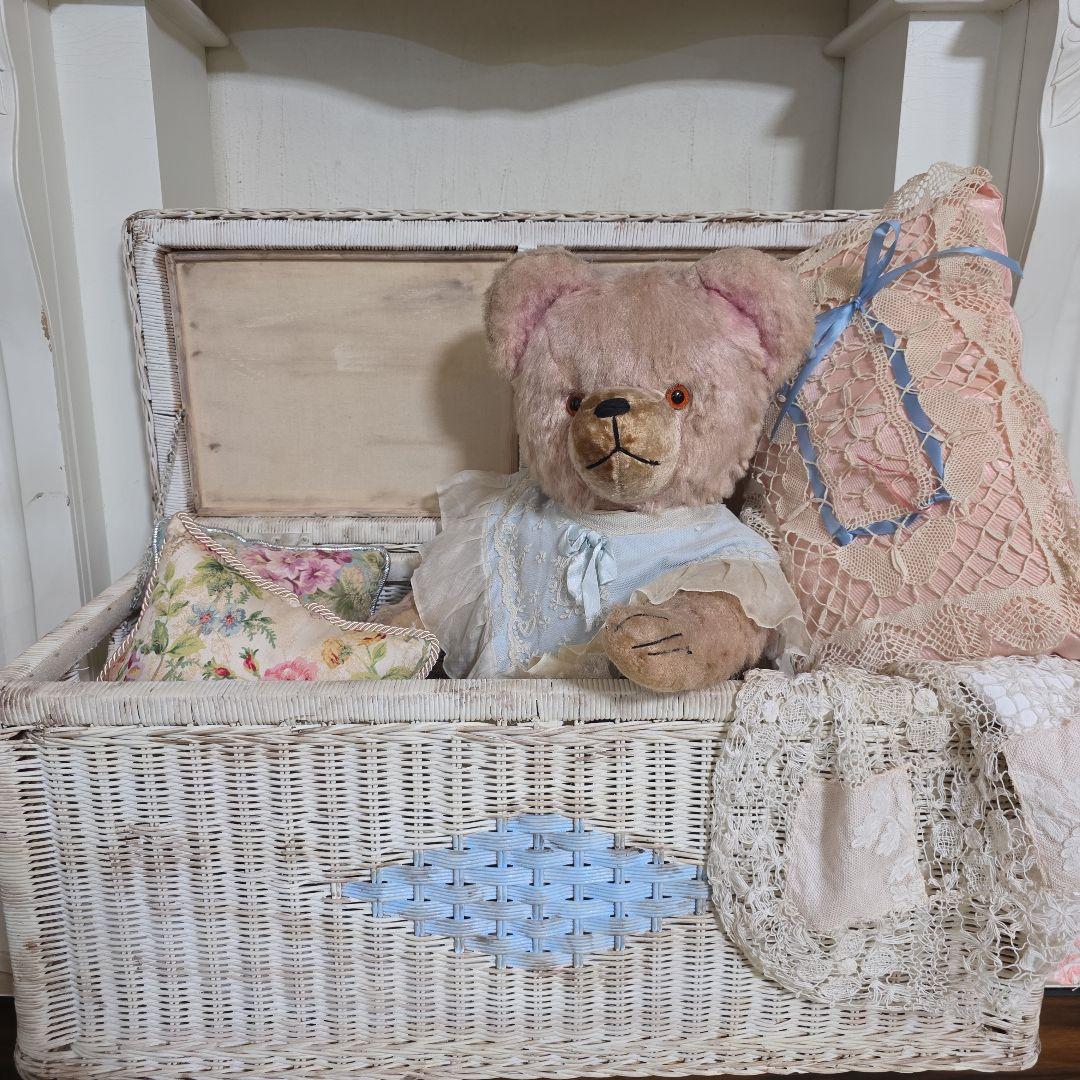 アンティーク　ヴィンテージ　バスケット　椅子　ラタン　パステル　シャビー　収納