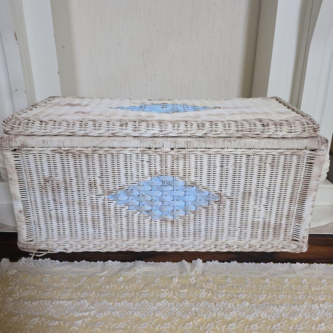 アンティーク　ヴィンテージ　バスケット　椅子　ラタン　パステル　シャビー　収納