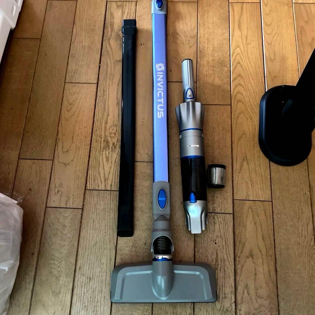 インビクタスワン　アイスシルバー　セット　コードレスクリーナー