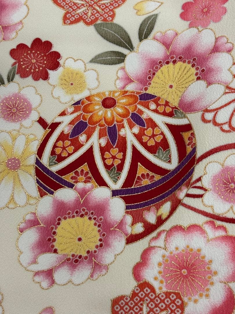 七五三　3歳女の子　着物・袴セット　ひさかたろまん　手鞠　アイボリー　八重桜