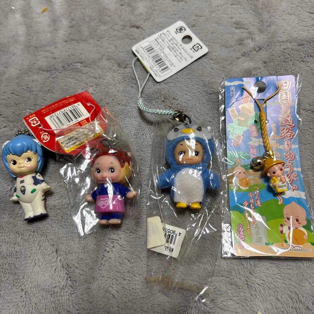 キューピーのキーホルダーのセット