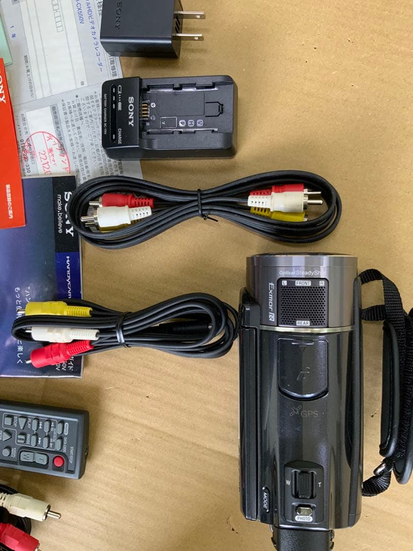 ソニー　デジタルビデオカメラ　バッテリーチャージャー付き！