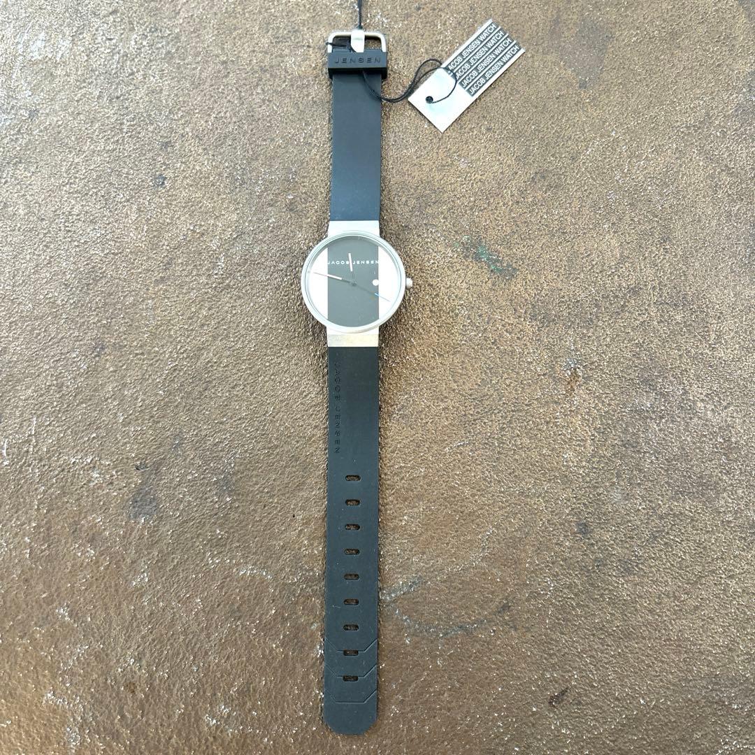 【新品未使用】JACOB  腕時計　ラバー　ブラック