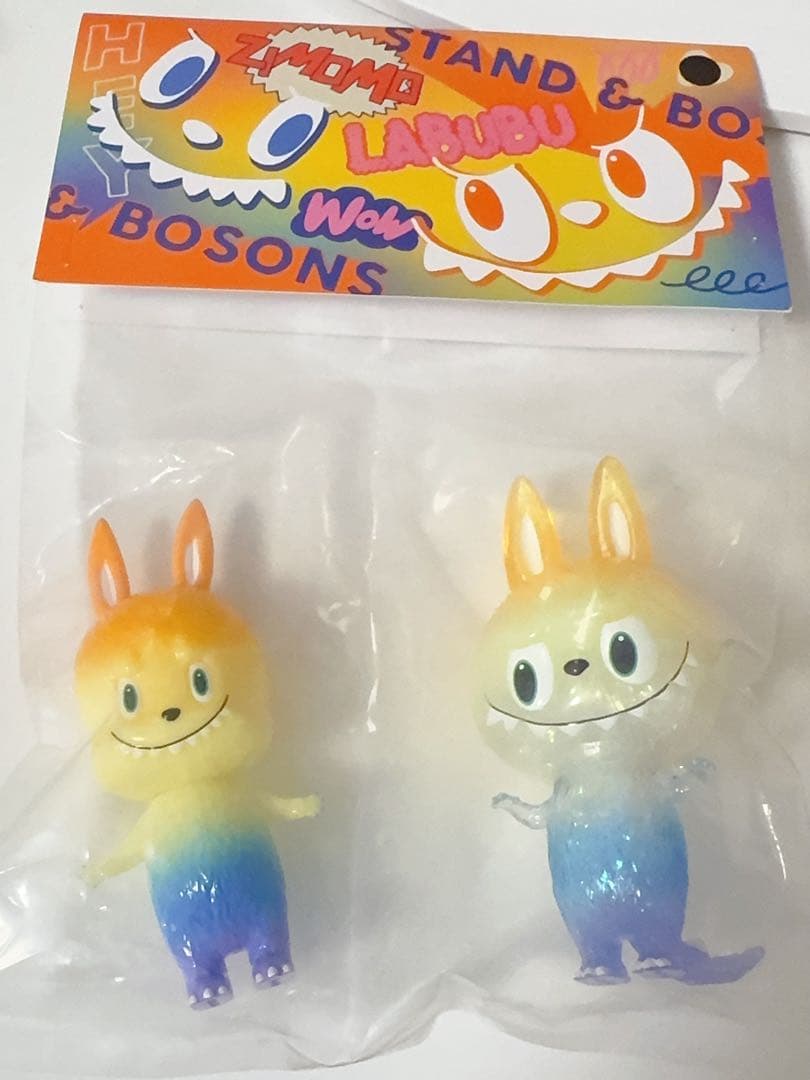 POPMART Labubu Stand & Zimomo Bosons セット