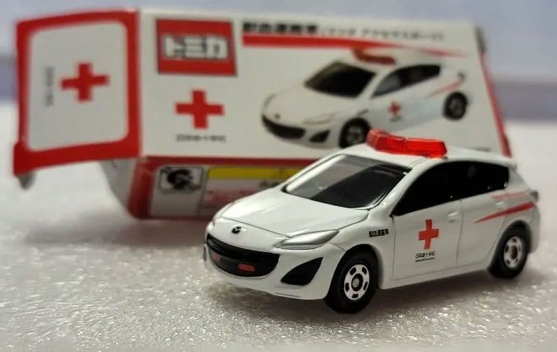【送料無料】非売品 未使用！ 献血 アクセラ パトカー ミニカー 「 トミカ 」