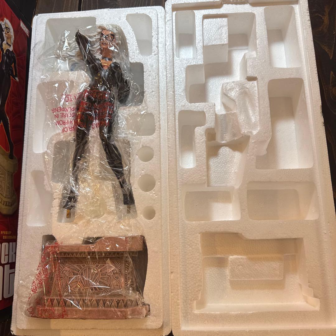 ダイヤモンドセレクト　マーベルコミックス　ブラックキャット スタチュー⭐︎新品⭐︎