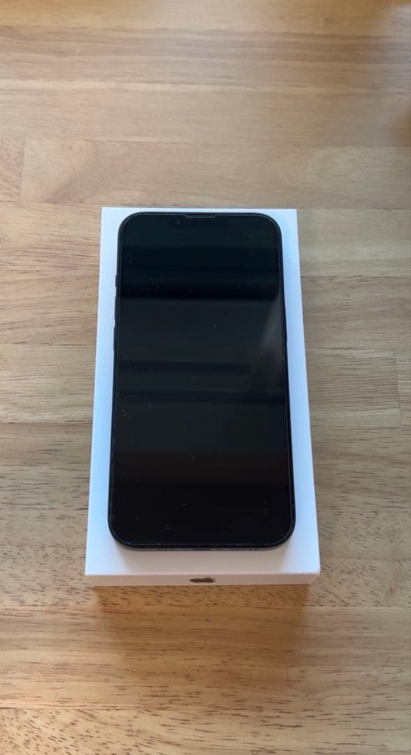 iPhone 13 128GB ミッドナイト本体