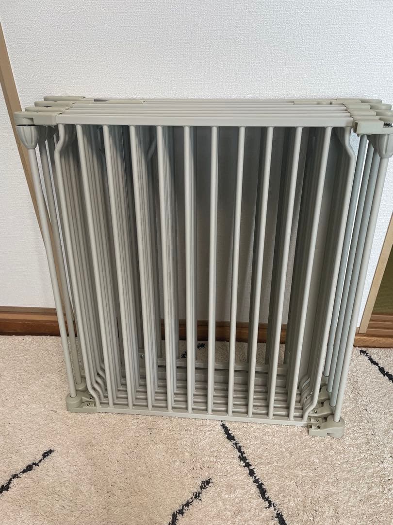 【美品】ごくせま　ライトグレージュ　ペットフェンス　サークル　ゲート　犬　ケージ