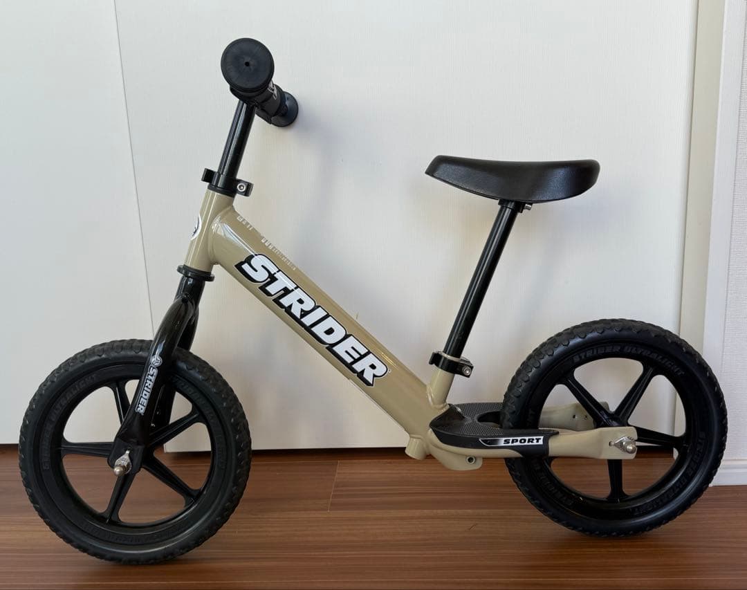 りっ 美品 ストライダー サファリ 限定色