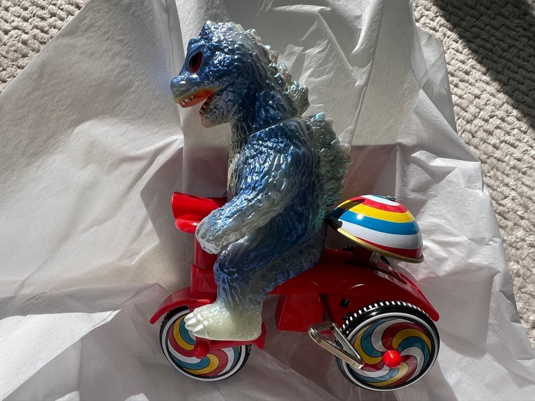 蓄光 ゴジラ三輪車 M1号 怪獣 ソフビ 新品未使用