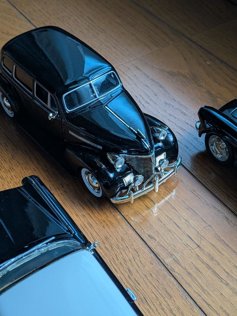 ミニカー4台セット アメ車 CHEVROLET CADILLAC