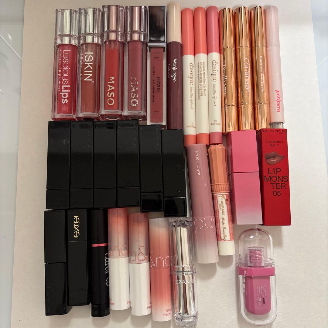 コスメ大量おまとめ売り 68＋4点セット