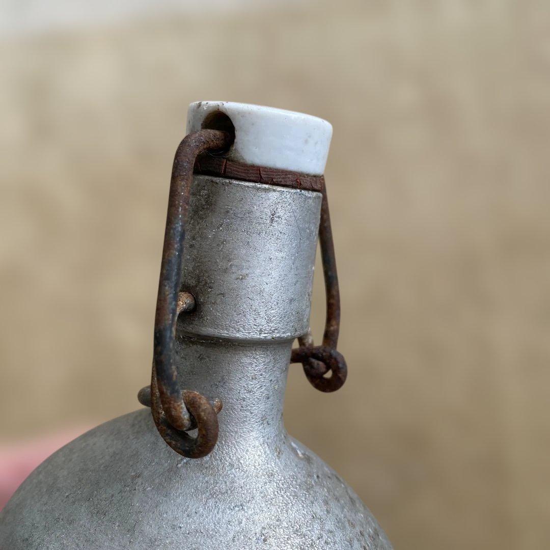 フランス　アンティーク　水筒　ヴィンテージ金属ボトル