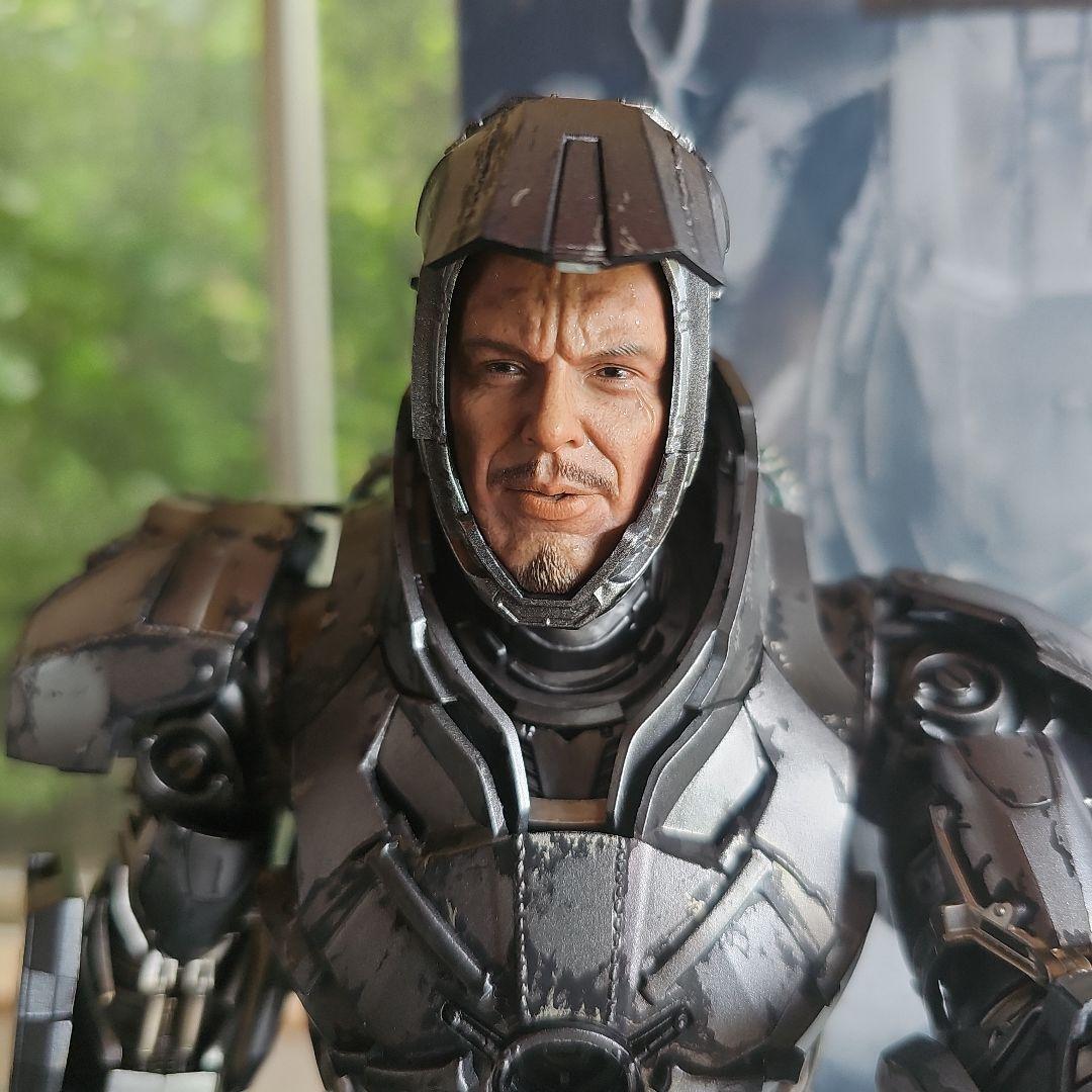 ホットトイズ アイアンマン ウィップラッシュ マーク2