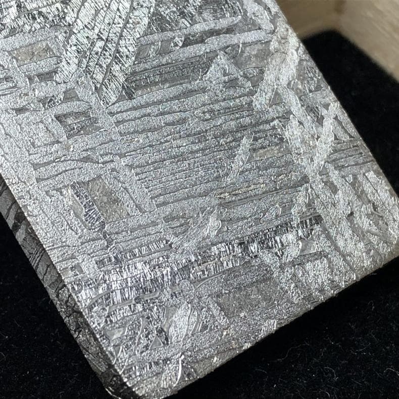 N*a様 隕石 鉄隕石　アルタイ隕石　ペンダントトップ　ナチュラル　原石　重さ約