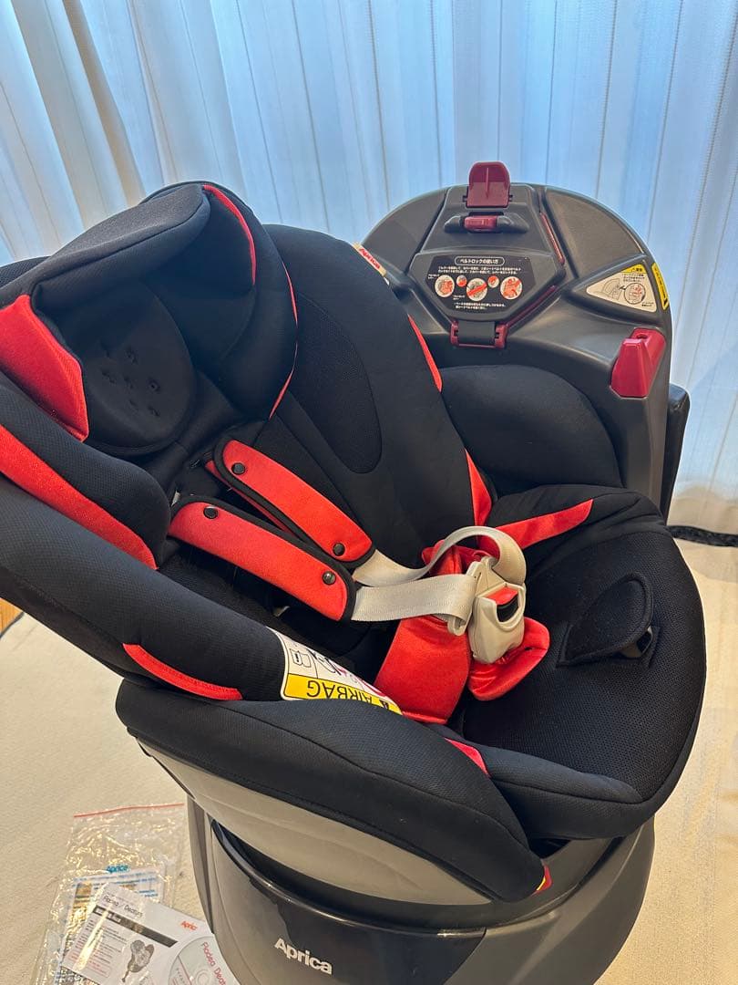 ＊ナカケンAprica アップリカ　ディアターンプラス　チャイルドシート