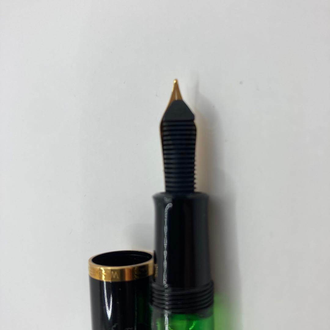 【美品】PELIKAN ペリカン F刻印 ペン・万年筆 樹脂系素材 ブラック