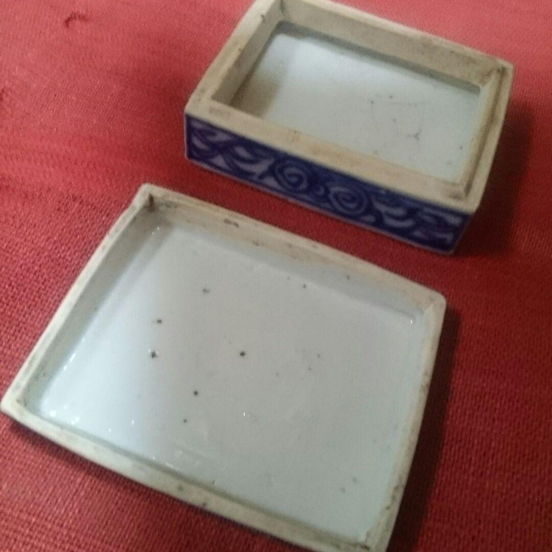 骨董、古伊万里、龍文様香合