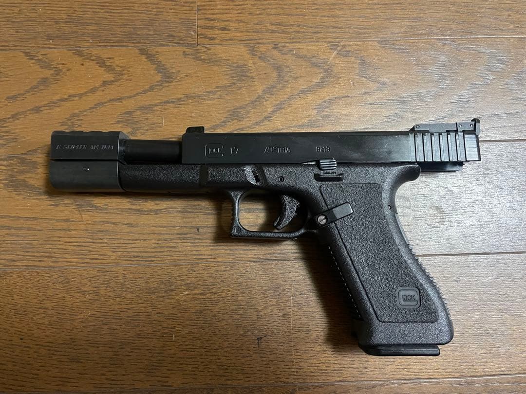 レア、希少！？　MGC GLOCK 17 サイドラー　ガスガン セット