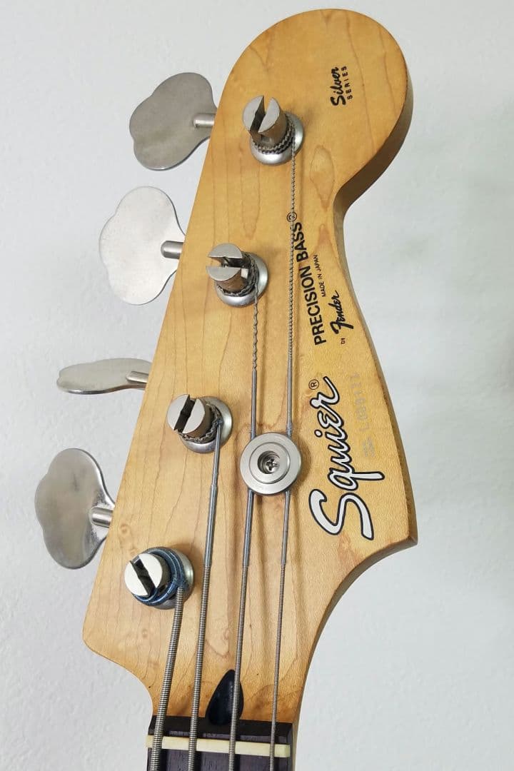 日本製 Squier by Fender プレシジョンベース