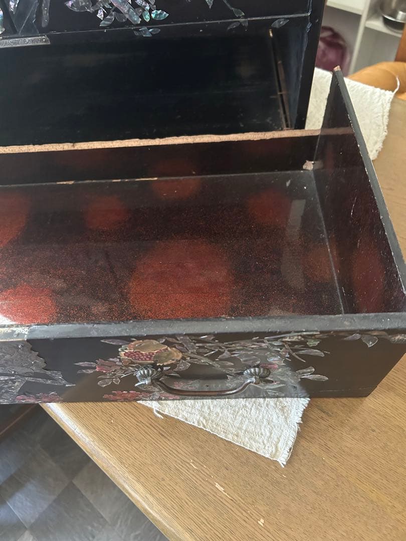 ①螺鈿細工　箪笥　アンティーク　難あり