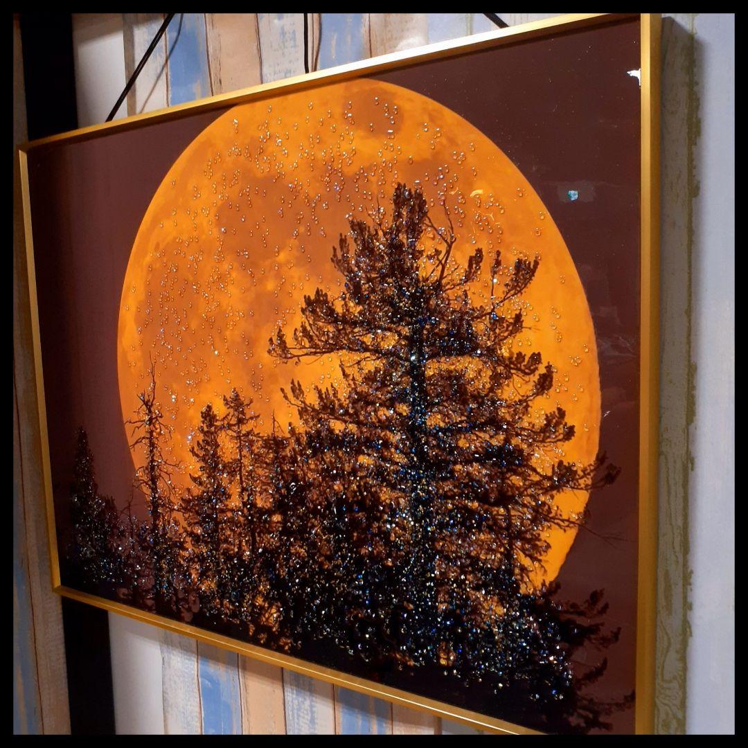 輸入雑貨　天然石　『ムーン』　風景画　水晶石　クリスタル　フレーム付き