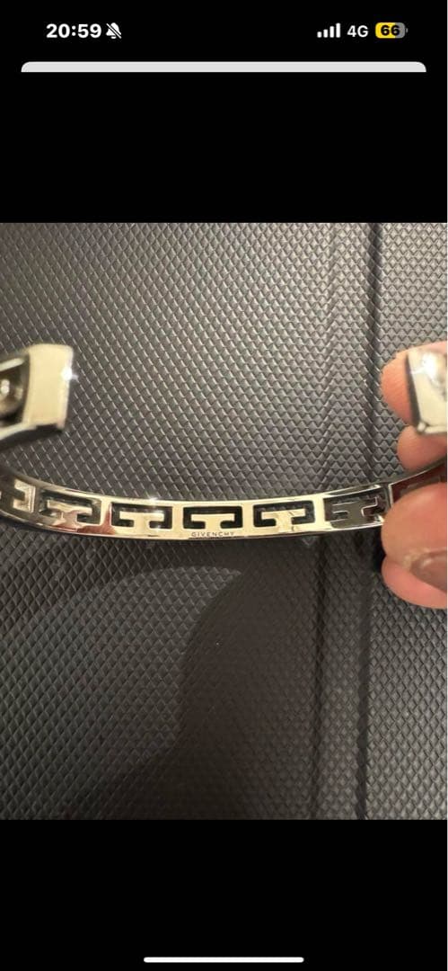 GIVENCHY 幾何学模様 バングル　t.t.さん専用