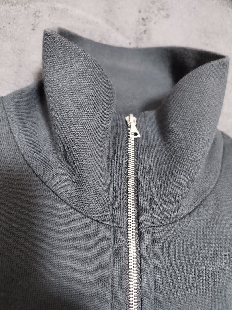 LouisRamos　AURALEE ジップアップ