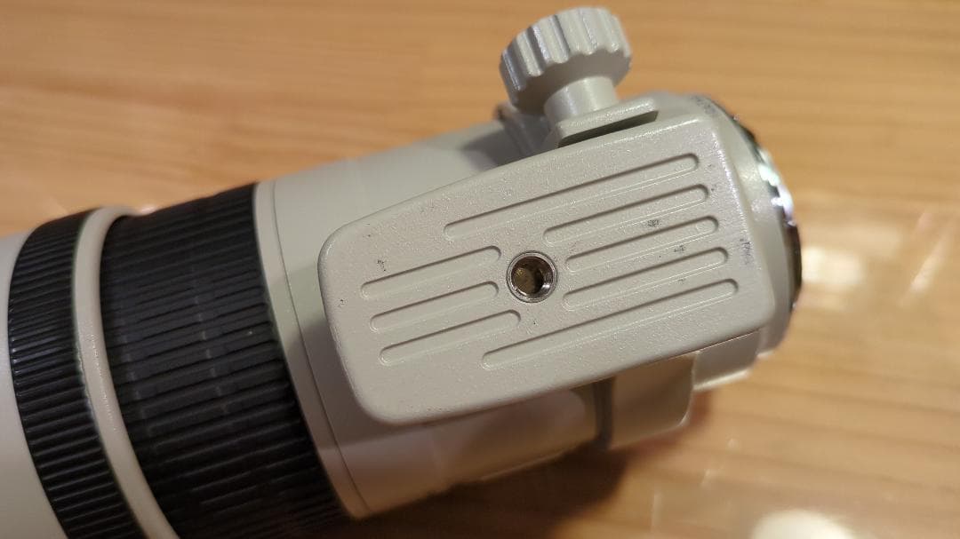 キヤノン Canon EF300mm F4L IS USM