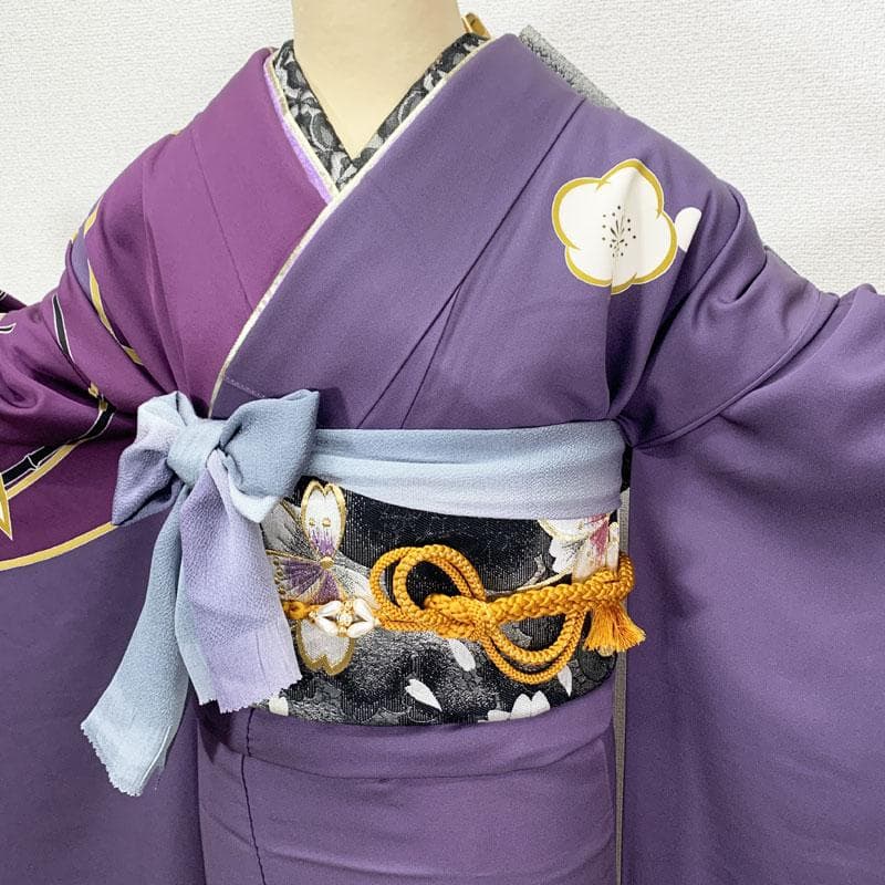 503z9☆人気！振袖 モダン 身幅広め 金駒刺繍 金彩☆美品 成人式 結婚式