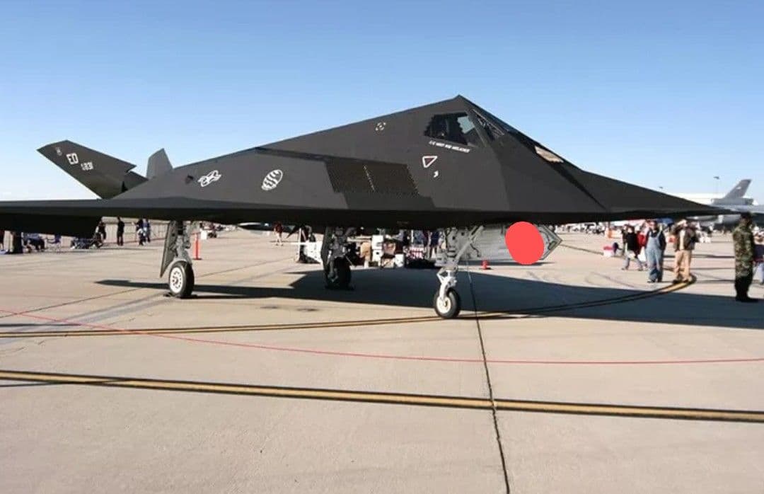 1/72 アメリカ空軍 F-117ナイトホーク（ダイキャスト）