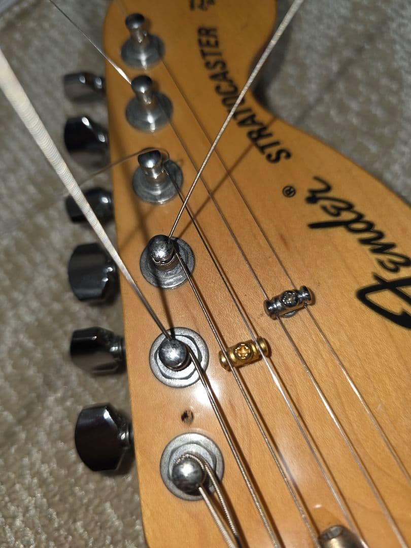 Fender Japan ストラトキャスター EMG81 カーク・ハメット仕様