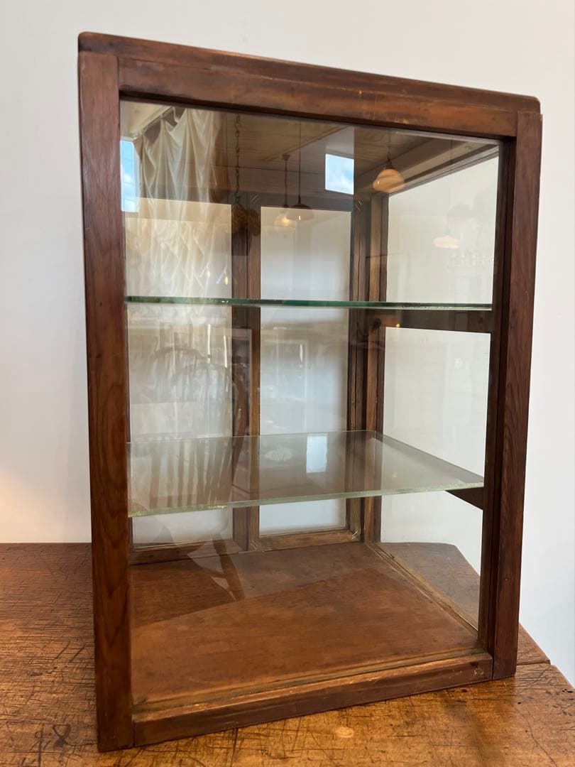 ガラスケース 3段 匂い有り ビンテージ アンティーク 昭和レトロ ショーケース