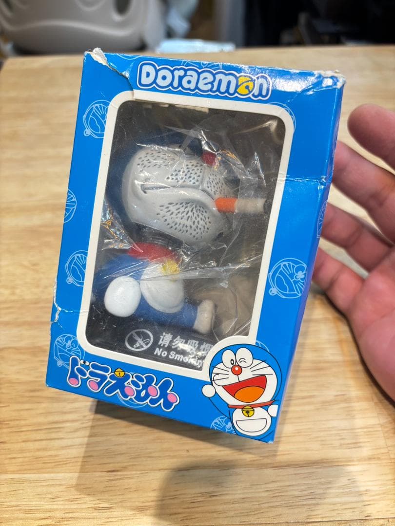 ドラえもん 喫煙中 フィギュア 元箱付き