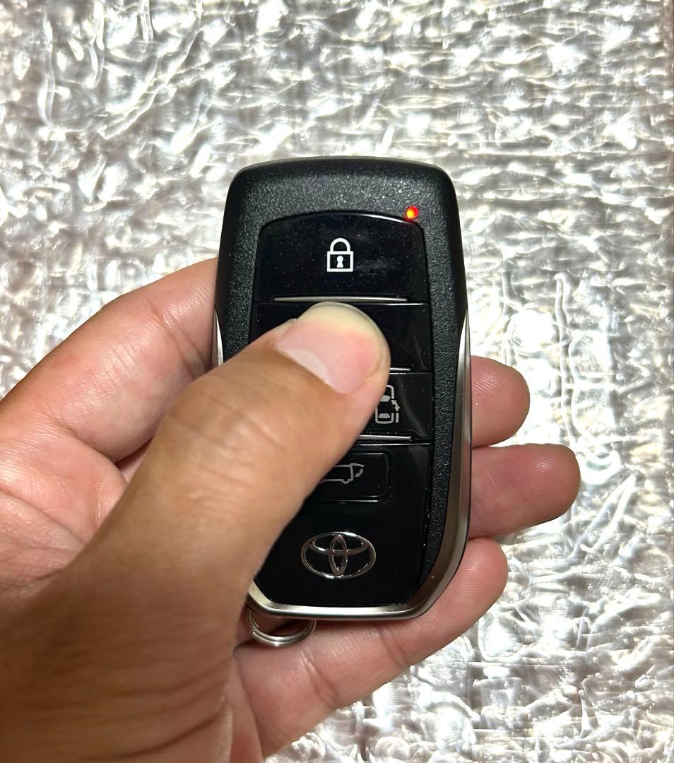 トヨタ　40型 ヴェルファイア　純正　スマートキー 007-AH0195