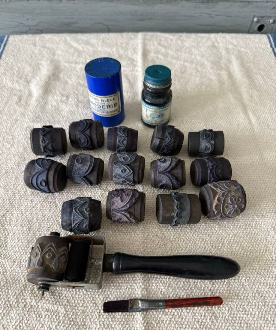 フランスアンティーク　木製スタンプ 15個セット インク瓶付き