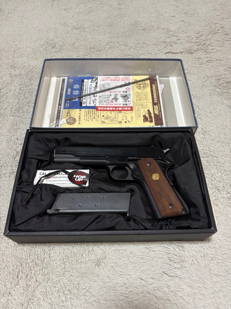 マルイ　コルトガバメント　Mark Ⅳ SERIES 70 ブラックウッド調