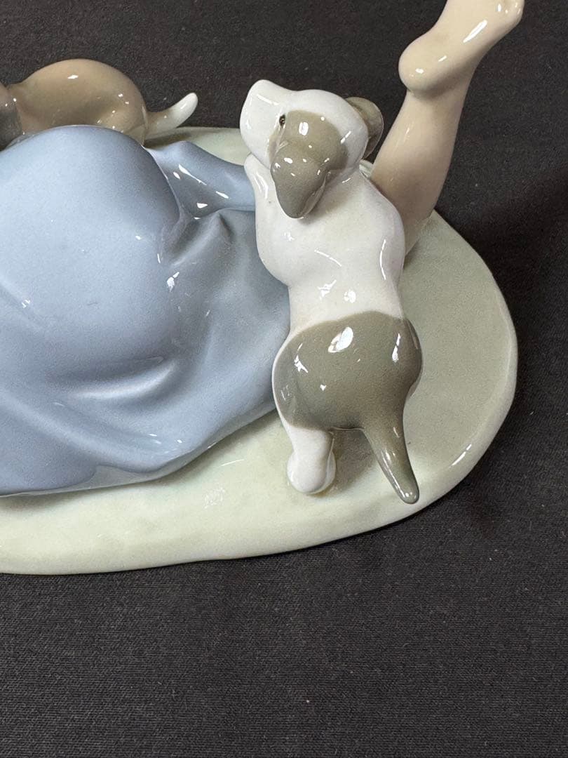 H82 送料無料　リヤドロ　LLADRO　みんなで遊びましょう　少女と仔犬