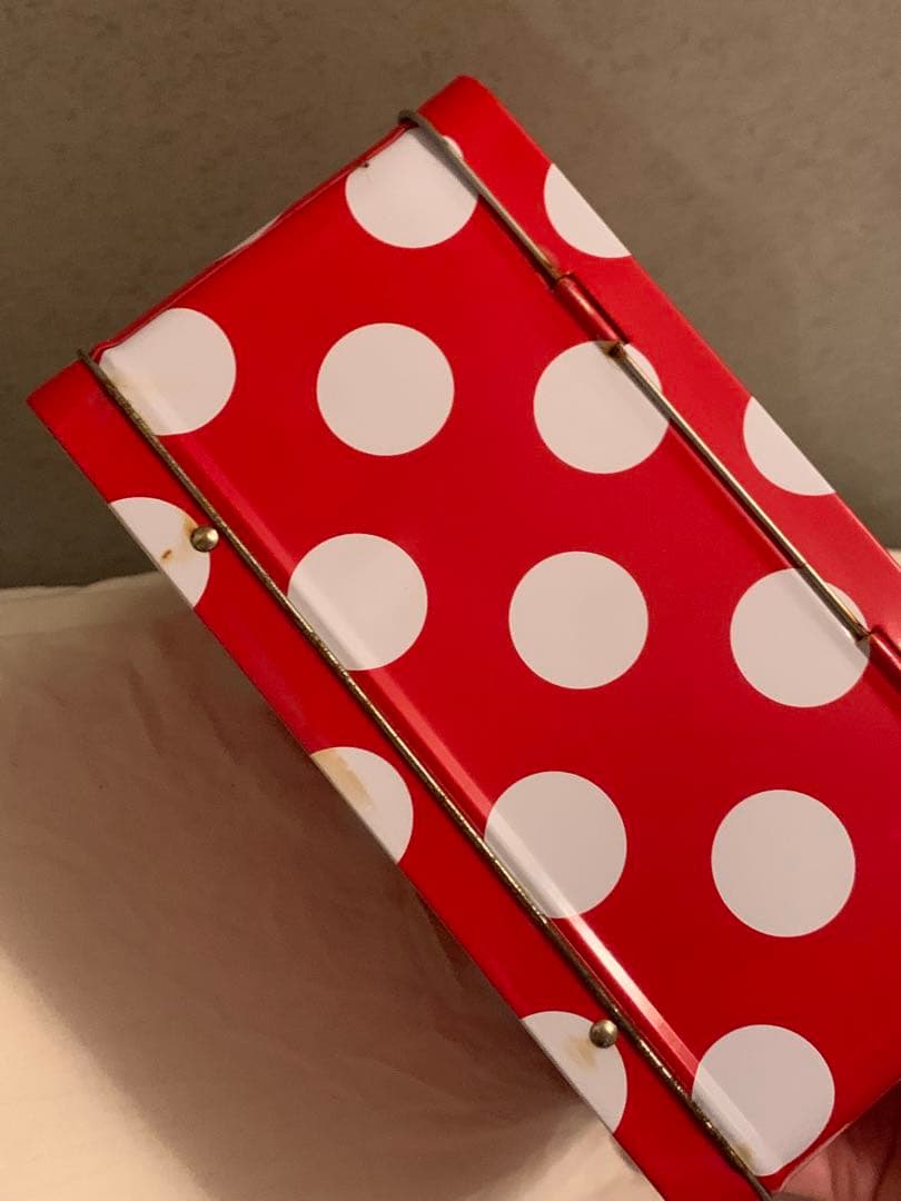 comme des garçons 水玉の金属製ボックス