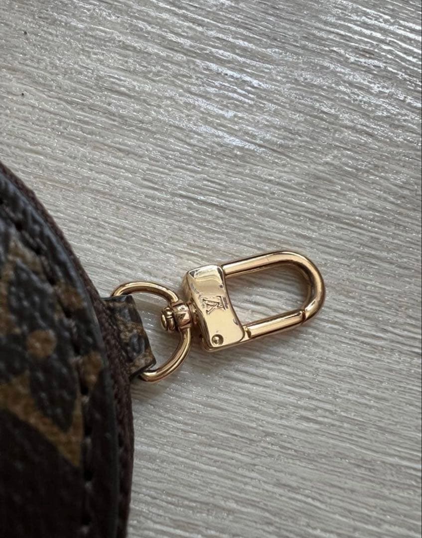 【美品】ルイヴィトン ショルダーストラップ ケース モノグラム カーキ